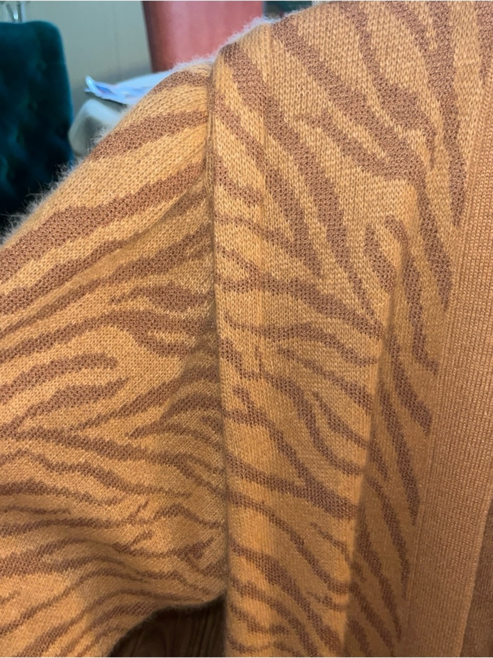 Camel colored Tiger Stripe Open Cardigan vintage St. John small - Picture 4 of 4